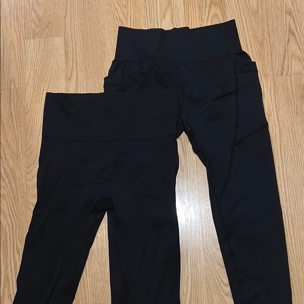 Booty scrunch Black Leggings size small